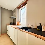 Le Repere Des Amis - 4 Pers - Proche Tram - Parking Gratuit - Babyfoot Apartment *