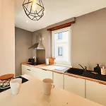 Le Repere Des Amis - 4 Pers - Proche Tram - Parking Gratuit - Babyfoot Apartment Lingolsheim