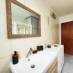 Apartment Le Repere Des Amis - 4 Pers - Proche Tram - Parking Gratuit - Babyfoot *