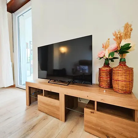 Le Repere Des Amis - 4 Pers - Proche Tram - Parking Gratuit - Babyfoot Apartamento