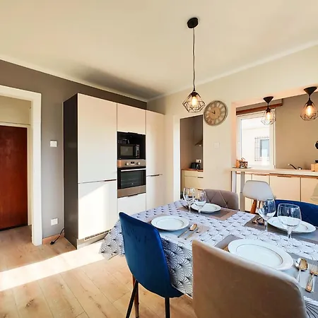 Le Repere Des Amis - 4 Pers - Proche Tram - Parking Gratuit - Babyfoot Appartement Lingolsheim