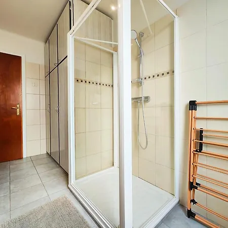 Le Repere Des Amis - 4 Pers - Proche Tram - Parking Gratuit - Babyfoot Appartement Lingolsheim