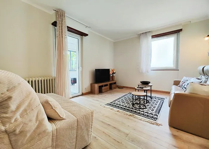 Le Repere Des Amis - 4 Pers - Proche Tram - Parking Gratuit - Babyfoot