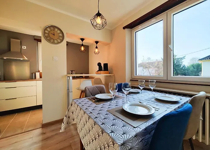 Apartamento Le Repere Des Amis - 4 Pers - Proche Tram - Parking Gratuit - Babyfoot Lingolsheim