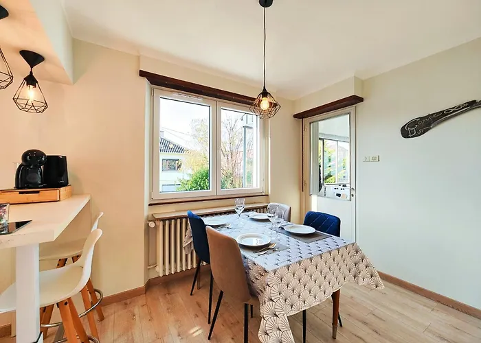 Le Repere Des Amis - 4 Pers - Proche Tram - Parking Gratuit - Babyfoot